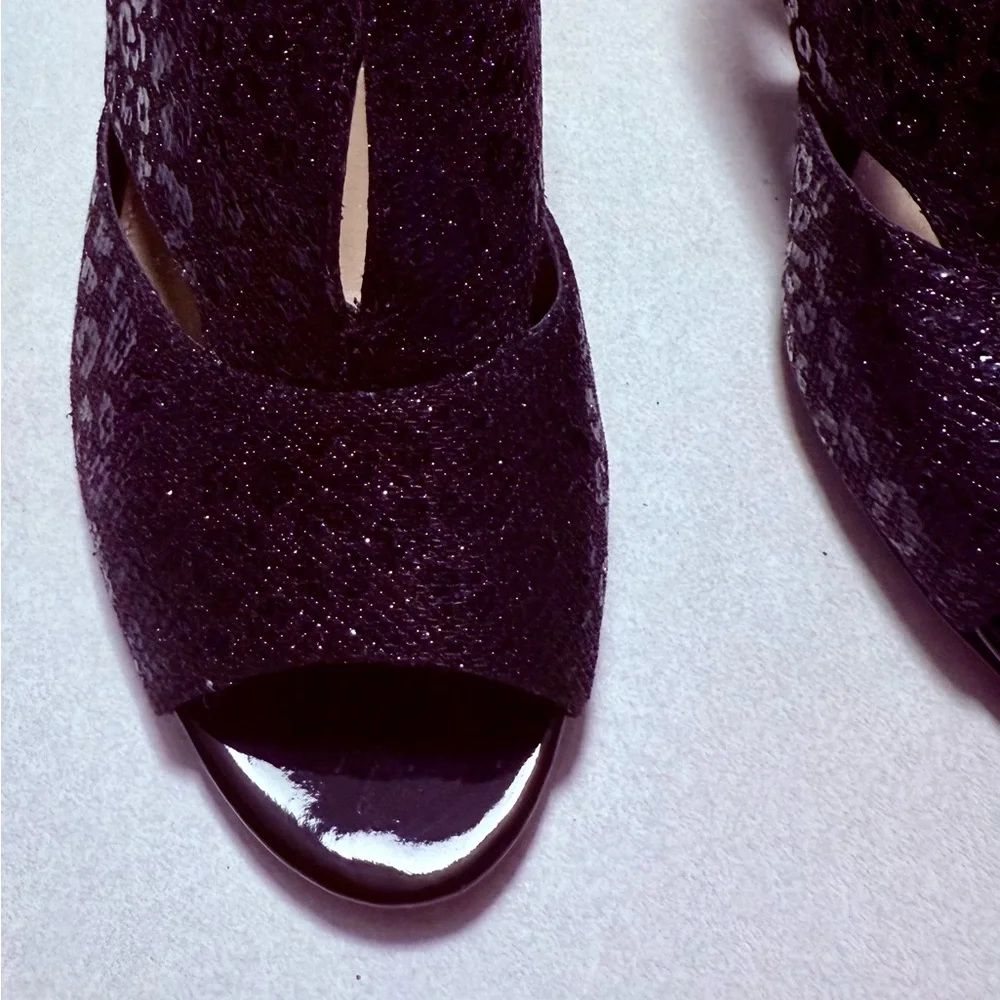 Bandolino Mirabella Heels sz 8m sparkling slip on sling back heels. Classy